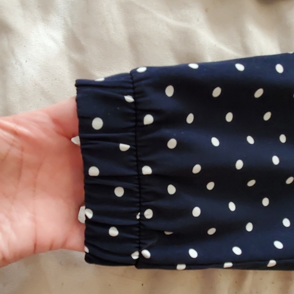 Outfit - Picture 2 of 3